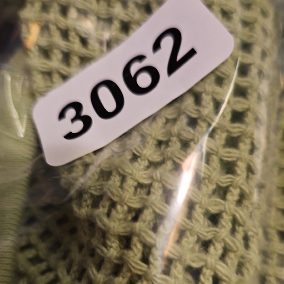 Chico's Sz 3 XL Bright Green V-Neck Sweater Open Weave Cotton Turkey - Picture 8 of 8